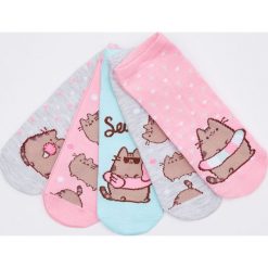 Skarpetki Pusheen -. Skarpetki damskie Sinsay, bez wzorów. W wyprzedaży za 19,99 zł.