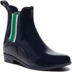 Kalosze LAUREN RALPH LAUREN - Tally II 802740795001 Navy. Niebieskie kalosze damskie marki Lauren Ralph Lauren, z tworzywa sztucznego. Za 439,00 zł.