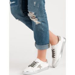 STYLOWE NISKIE TRAMPKI. Czarne trampki i tenisówki damskie marki Merg, bez wzorów, bez zapięcia. Za 40,90 zł.