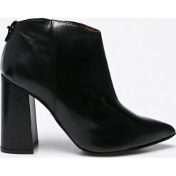 Buty zimowe damskie: Solo Femme - Botki