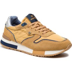Sneakersy WRANGLER - Forest WM91050A Ochre 110. Żółte sneakersy męskie marki Wrangler, bez zapięcia. Za 329,00 zł.