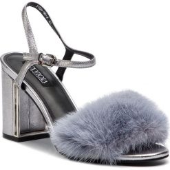 Sandały SCA'VIOLA - E-15 Grey. Szare klapki damskie Sca'viola, bez wzorów, ze skóry, bez obcasa, na obcasie. Za 439,00 zł.