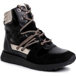 Sneakersy GINO ROSSI - WI16-SAUCO-02 Black. Czarne półbuty damskie Gino Rossi, bez wzorów, z zamszu, bez obcasa, na płaskiej podeszwie, bez zapięcia. Za 299,99 zł.