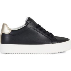 Geox - Buty. Białe buty sportowe damskie Geox, bez wzorów, ze skóry ekologicznej, sportowe. Za 389,90 zł.
