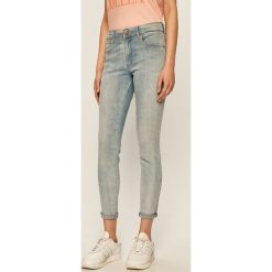 Wrangler - Jeansy Body Bespoke. Niebieskie jeansy damskie Wrangler, l. W wyprzedaży za 159,90 zł.