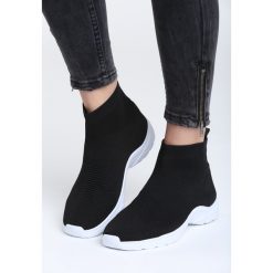 Czarne Buty Sportowe All We Know. Czarne buty sportowe damskie marki DOMYOS, z bawełny. Za 79,99 zł.