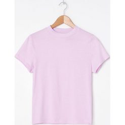 T-shirt basic - Fioletowy. Fioletowe t-shirty damskie House, s, bez wzorów, bez kołnierzyka. Za 25,99 zł.