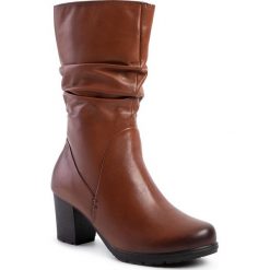 Kozaki JANA - 8-25341-23 Cognac 305. Pomarańczowe kozaki damskie Jana, ze skóry, bez obcasa, na obcasie, bez zapięcia. W wyprzedaży za 219,00 zł.