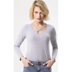 Szara Bluzka Heaven Knows. Szare bluzki damskie Born2be, xl, bez wzorów, z dzianiny, bez kołnierzyka, z długim rękawem. Za 29,99 zł.