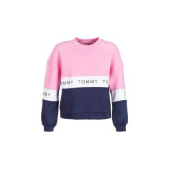 Bluzy Tommy Jeans TJW COLORBLOCK SWEATSHIRT. Różowe bluzy damskie Tommy Jeans, xl, bez wzorów, z jeansu, bez rękawów, bez kaptura. Za 343,20 zł.