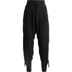 Cream NANNA PANTS Spodnie materiałowe solid black. Czarne spodnie damskie marki Cream, bez wzorów, z poliesteru. Za 379,00 zł.