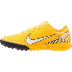 Nike Performance VAPORX 12 PRO NJR TF Korki Turfy amarillo/white/black. Żółte buty sportowe męskie marki Nike Performance, z materiału, do piłki nożnej. Za 459,00 zł.