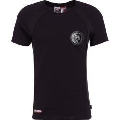 Plein Sport ROUND NECK DONE Tshirt z nadrukiem black. Czarne koszulki polo męskie Plein Sport, xl, z nadrukiem, z bawełny. W wyprzedaży za 401,40 zł.