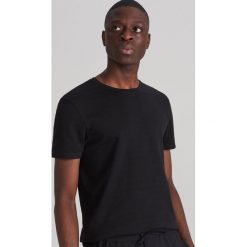 T-shirt z prążkowanej dzianiny - Czarny. Czarne t-shirty damskie Reserved, s, z dzianiny. Za 59,99 zł.
