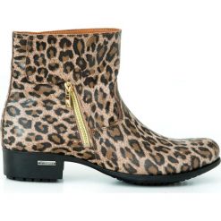 Botki z napami - skóra naturalna - model 475 - kolor panterka. Botki damskie Zapato, ze skóry, bez obcasa, bez zapięcia. Za 399,00 zł.