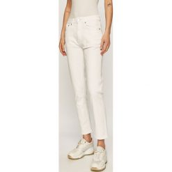 Pepe Jeans - Jeansy Mary. Białe jeansy damskie Pepe Jeans, z podwyższonym stanem. W wyprzedaży za 299,90 zł.