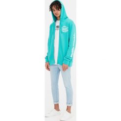 Bluza z kapturem Pacific Republic. Zielone bluzy damskie z kapturem marki Pull & Bear, m. Za 39,90 zł.