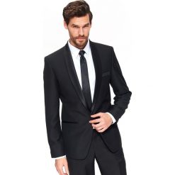Marynarka smokingowa taliowana. Czarne marynarki męskie Top Secret, na zimę, s, bez wzorów, eleganckie. W wyprzedaży za 199,99 zł.