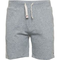 Tommy Hilfiger szorty męskie XL szare. Szare spodenki i szorty męskie TOMMY HILFIGER, xl, bez wzorów, krótkie. Za 219,00 zł.