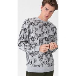 Bluza z nadrukiem w wilki - Szary. Szare bluzy męskie House, s, z nadrukiem, bez kołnierzyka, bez rękawów, bez kaptura. Za 89,99 zł.