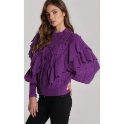 Ciemnofioletowy Sweter Thenora. Fioletowe swetry damskie Renee, s, bez wzorów, casualowe, bez rękawów, bez kaptura. Za 179,99 zł.