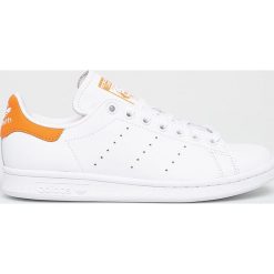 Adidas Originals - Buty Stan Smith. Białe buty sportowe damskie adidas Originals, bez wzorów, ze skóry, sportowe. Za 399,90 zł.