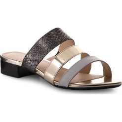 Klapki damskie: Klapki CAPRICE – 9-27104-20 Black Multi 011