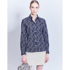 Bluzka w kolorze granatowym. Niebieskie bluzki damskie Cacharel, z bawełny, klasyczne. W wyprzedaży za 249,95 zł.
