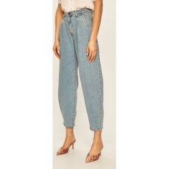 Answear - Jeansy. Niebieskie jeansy damskie ANSWEAR, s, z podwyższonym stanem. W wyprzedaży za 99,90 zł.