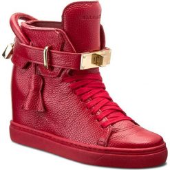Sneakersy BALDACCINI - 803000-C Czerwony Groch. Czerwone półbuty damskie marki Baldaccini, z aplikacjami, ze skóry, bez obcasa, na koturnie, bez zapięcia. W wyprzedaży za 339,00 zł.