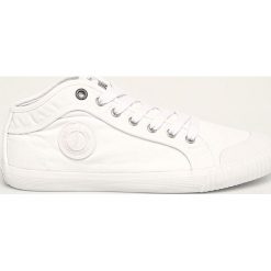 Pepe Jeans - Trampki Industry Classic. Niebieskie trampki męskie Pepe Jeans, bez wzorów, z jeansu, na sznurówki. W wyprzedaży za 239,90 zł.