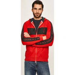 Armani Exchange - Bluza. Niebieskie bluzy męskie Armani Exchange, xl, z nadrukiem, z elastanu, z kapturem, bez rękawów, z kapturem. W wyprzedaży za 479,90 zł.
