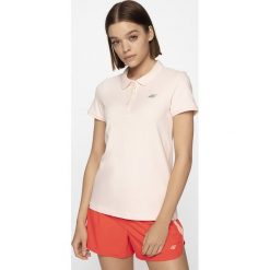 Koszulka polo damska TSD013 - jasny róż. Różowe koszulki damskie xl, z bawełny. W wyprzedaży za 34,99 zł.