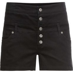 Krótkie spodenki hot pants z wysoką talią bonprix czarny. Spodnie damskie bonprix. Za 89,99 zł.