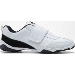 Sneakersy skórzane Lico bonprix biały. Białe sneakersy męskie bonprix, bez zapięcia. Za 124,99 zł.
