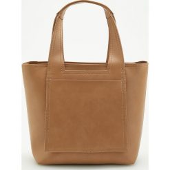 Torebka typu city bag - Pomarańczo. Brązowe torebki klasyczne damskie marki Reserved, bez wzorów, bez dodatków. Za 99,99 zł.
