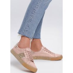 Różowe Trampki Pretty Paper. Różowe espadryle damskie Renee, bez wzorów, bez obcasa, na płaskiej podeszwie. Za 49,99 zł.