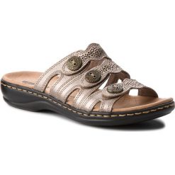 Chodaki damskie: Klapki CLARKS – Leisa Grace 261341124 Pewter Metallic