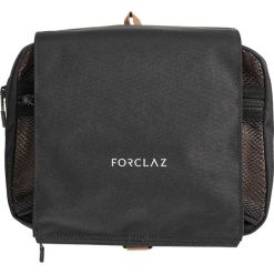 Kosmetyczka podróżna. Szare kosmetyczki męskie FORCLAZ, bez wzorów, z poliesteru. Za 39,99 zł.