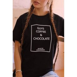 T-shirt damski ELFRIEDA BLACK. Czarne bluzki damskie IVET, bez wzorów, bez kołnierzyka, z krótkim rękawem. W wyprzedaży za 39,00 zł.