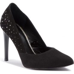 Szpilki WOJAS - 9350-61 Czarny. Czarne półbuty damskie Wojas, z aplikacjami, ze skóry, eleganckie, bez obcasa, na obcasie, bez zapięcia. W wyprzedaży za 349,00 zł.