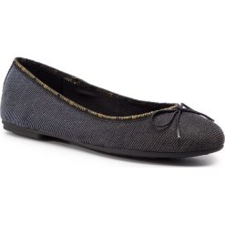 Baleriny TOMMY HILFIGER - Glitter Ballerina FW0FW04006 Silver 000. Szare baleriny damskie TOMMY HILFIGER, bez wzorów, ze skóry, bez obcasa. Za 359,00 zł.