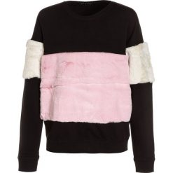 Sisley Bluza multicolor. Czarne bluzy chłopięce marki Sisley, z bawełny. W wyprzedaży za 135,20 zł.