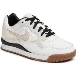 Buty NIKE - Air Wildwood Acg AO3116 100 Summit White/Lt Orewood Brn. Brązowe półbuty damskie Nike, na co dzień, bez wzorów, ze skóry ekologicznej, bez obcasa, na płaskiej podeszwie, bez zapięcia. Za 469,00 zł.