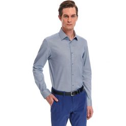 Koszula wzorzysta dopasowany krój. Niebieskie koszule męskie Top Secret, na wiosnę, m, bez wzorów, z bawełny, eleganckie, z klasycznym kołnierzykiem, bez rękawów. Za 129,99 zł.