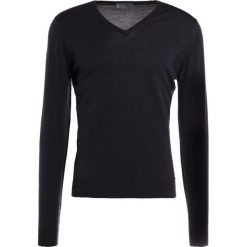 John Smedley BLENHEIM Sweter hepburn smoke. Szare swetry klasyczne męskie marki John Smedley, xxl, z wełny. W wyprzedaży za 368,55 zł.