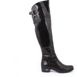 Kozaki za kolano - skóra naturalna - model 128 - kolor czarny błyszczący. Czarne kozaki damskie Zapato, na co dzień, na zimę, z jeansu, eleganckie, przed kolano, na wysokim obcasie, na obcasie, bez zapięcia. W wyprzedaży za 367,50 zł.