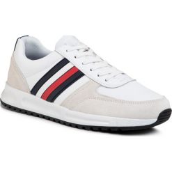 Sneakersy TOMMY HILFIGER Modern Corporate Leather Runner FM0FM02662. Białe sneakersy męskie TOMMY HILFIGER, bez zapięcia. W wyprzedaży za 359,00 zł.