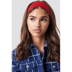 NA-KD Accessories Opaska do włosów - Red. Czerwone ozdoby do włosów marki NA-KD Accessories, bez wzorów. Za 32,00 zł.