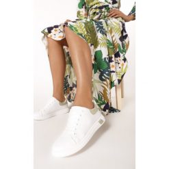 Biało-Zielone Buty Sportowe Olinophe. Białe buty sportowe damskie Born2be, z aplikacjami, klasyczne. Za 79,99 zł.